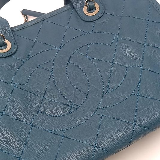 Chanel Caviar Tote and Shoulder Bag (10261320)