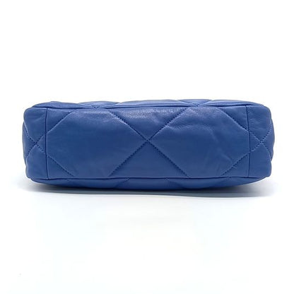 Chanel 19 Flap Bag Small (10261877)