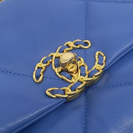 Chanel 19 Flap Bag Small (10261877)