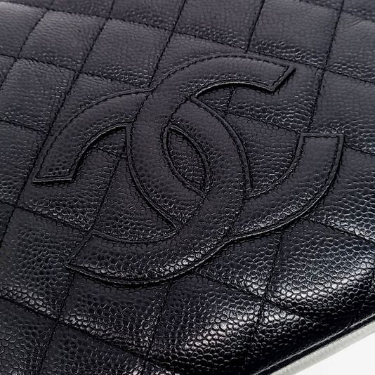 Chanel Caviar Square Bag (10262436)