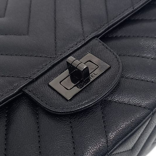Chanel Chevron 2.55 Bag 28 (10263747)