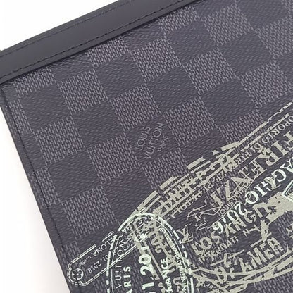 Louis Vuitton Pochette Voyage MM (10264851)
