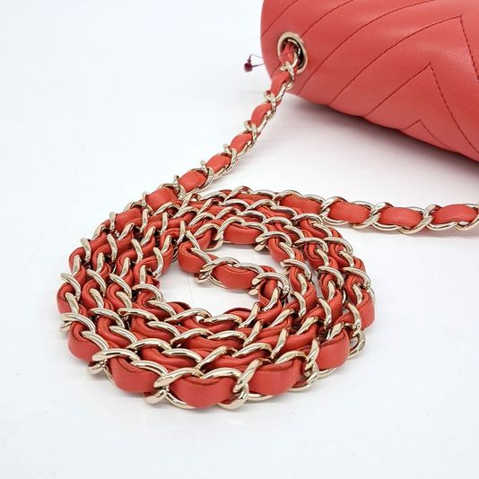 Chanel Chevron Classic New Mini Crossbody Bag (10265657)