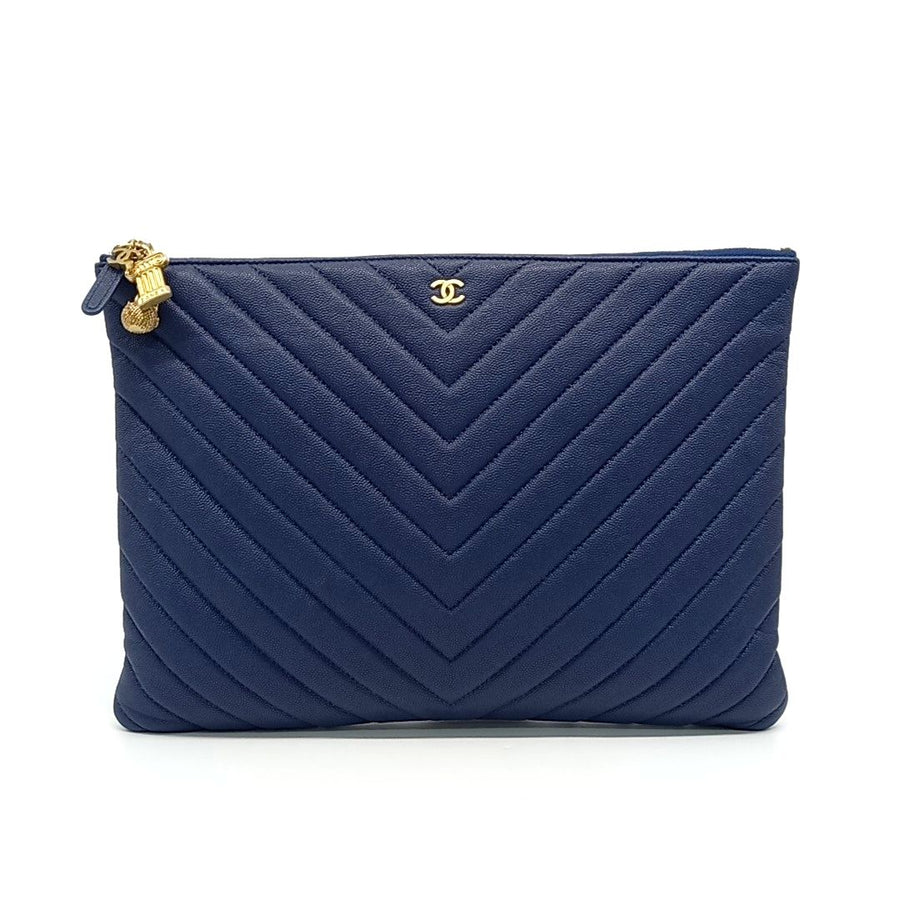 Chanel Caviar Chevron Clutch New Medium (10267181)