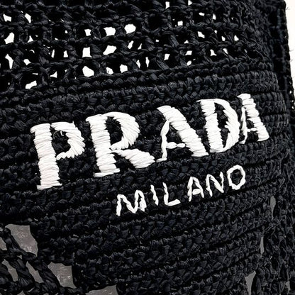 Prada raffia shoulder bag (10267324)