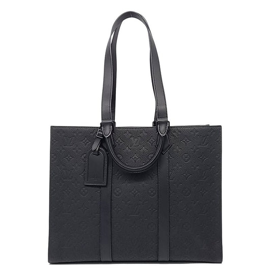 Louis Vuitton Taurillon Sac Plat 24h (10272253)