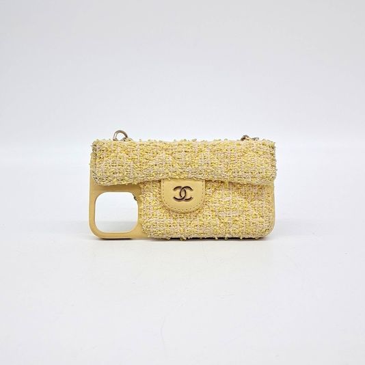 Chanel tweed chain phone case (10272435)