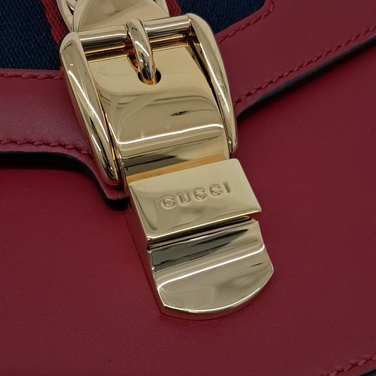 Gucci Sylvie Bag (421882) (10275851)