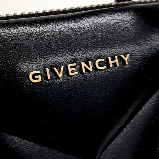 Givenchy Antigona Medium (10276813)
