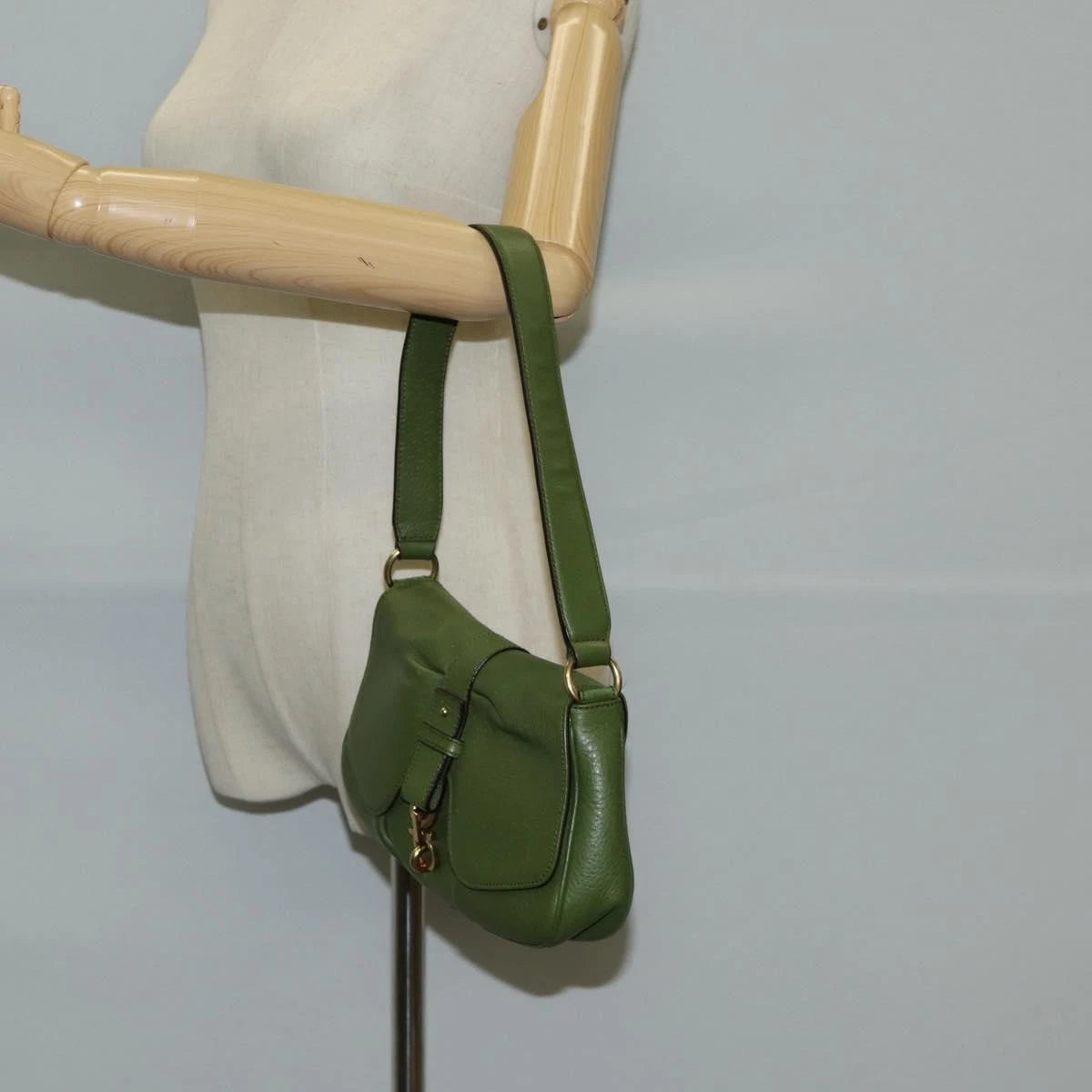 Salvatore Ferragamo Gancini Shoulder Bag Leather Green Gold